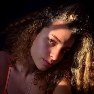 Meet your Posher, Julia